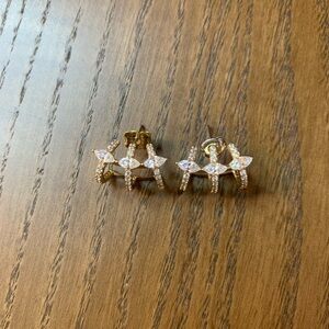 PRELOVED GOLD TONE HUGGIE STYLE STUD EARRINGS